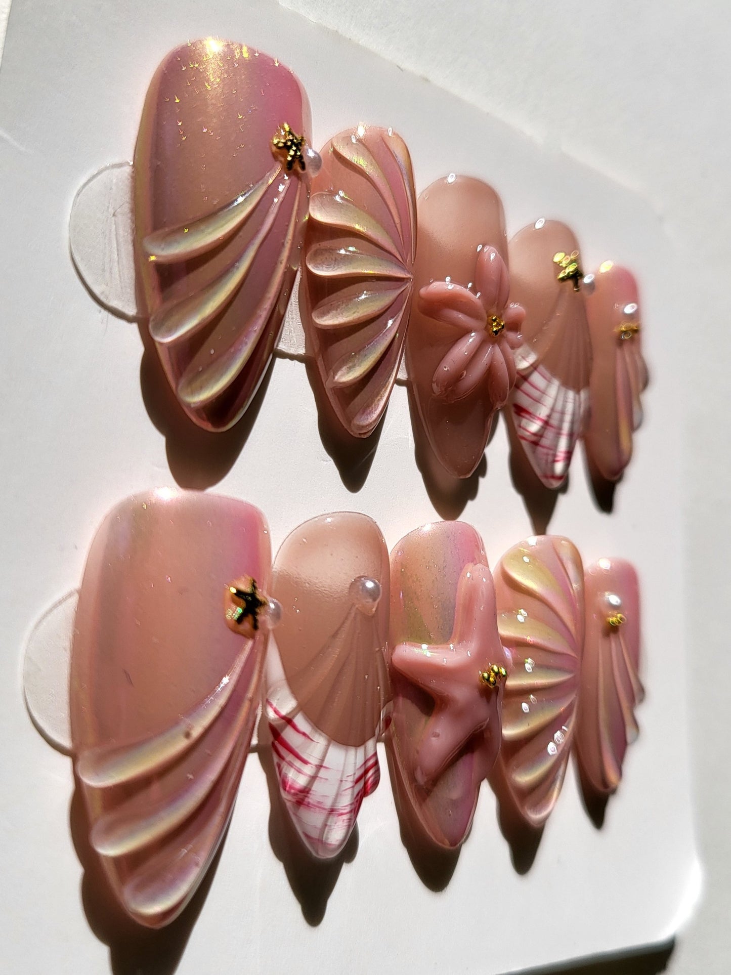 Ocean Pearl Medium Almond Press-On Nails | Size Medium