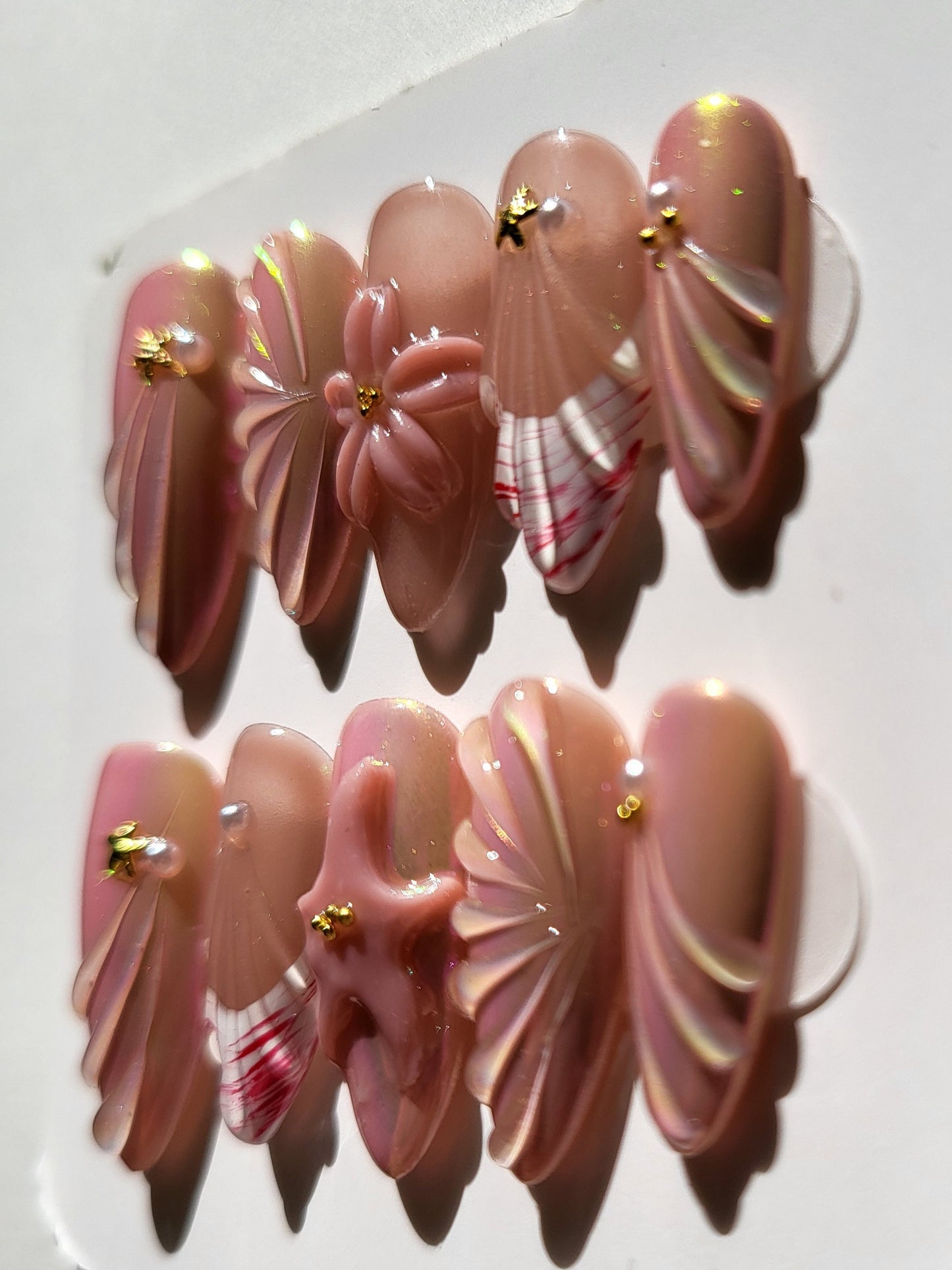 Ocean Pearl Medium Almond Press-On Nails | Size Medium